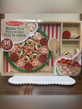 Melissa & Doug Wooden Pizza Play Set with 36 Toppings NWT